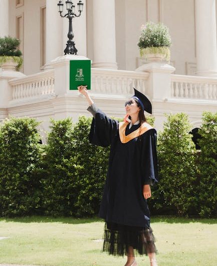 Купите диплом с внесением в реестр без риска