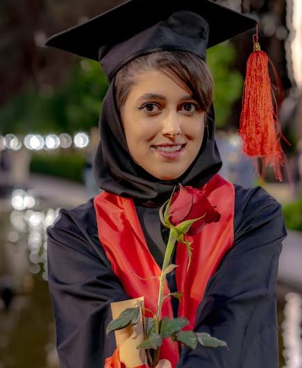 Купить диплом с регистрацией в реестре по низкой цене